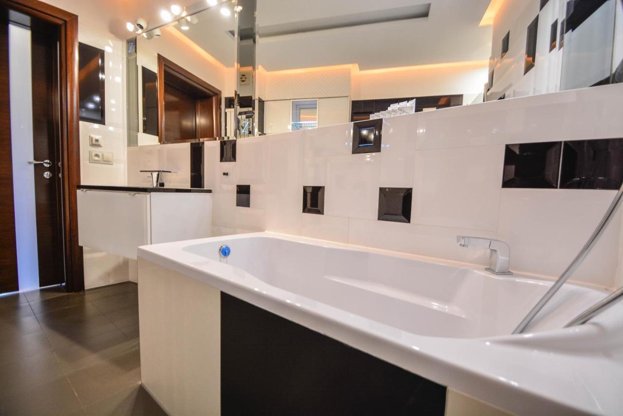 Świnoujście Apartamenty Bryza - Chelmonskiego - Parking - Centrum מראה חיצוני תמונה